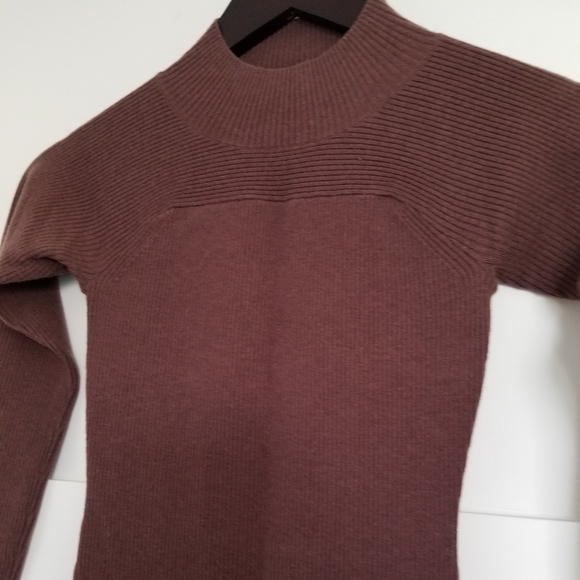 Aritzia Wilfred Dress - Picture 2 of 6